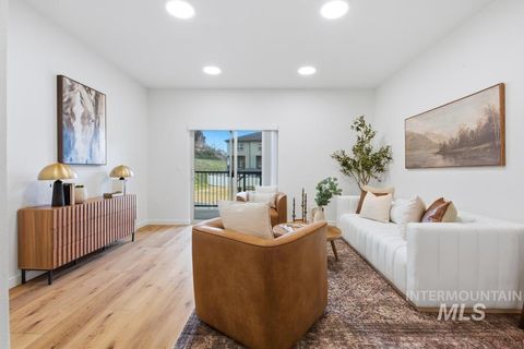 Photo of 7481 W Swain Lane, Garden City, ID 83714 (MLS # 98980661)