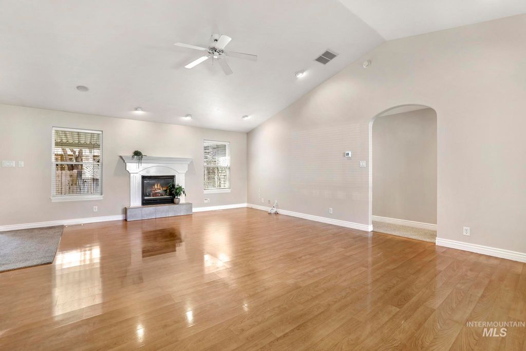 Photo of 1220 Brundage Circle, Twin Falls, ID 83301 (MLS # 98980420)