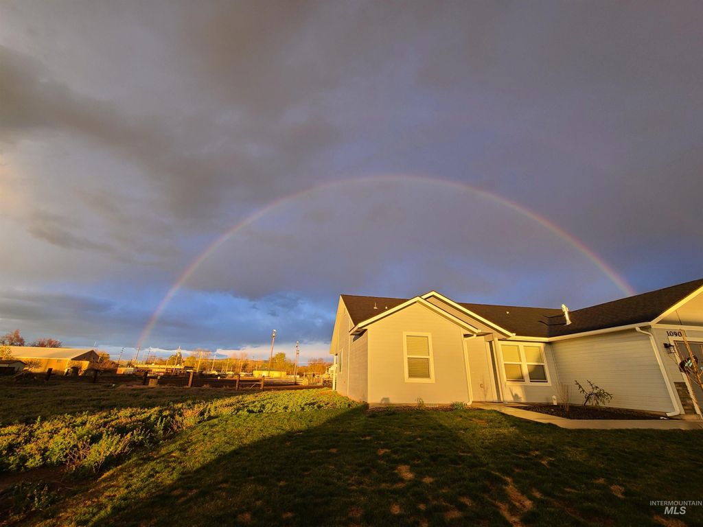 Photo of 1090 W 10th Street, Weiser, ID 83672 (MLS # 98970161)