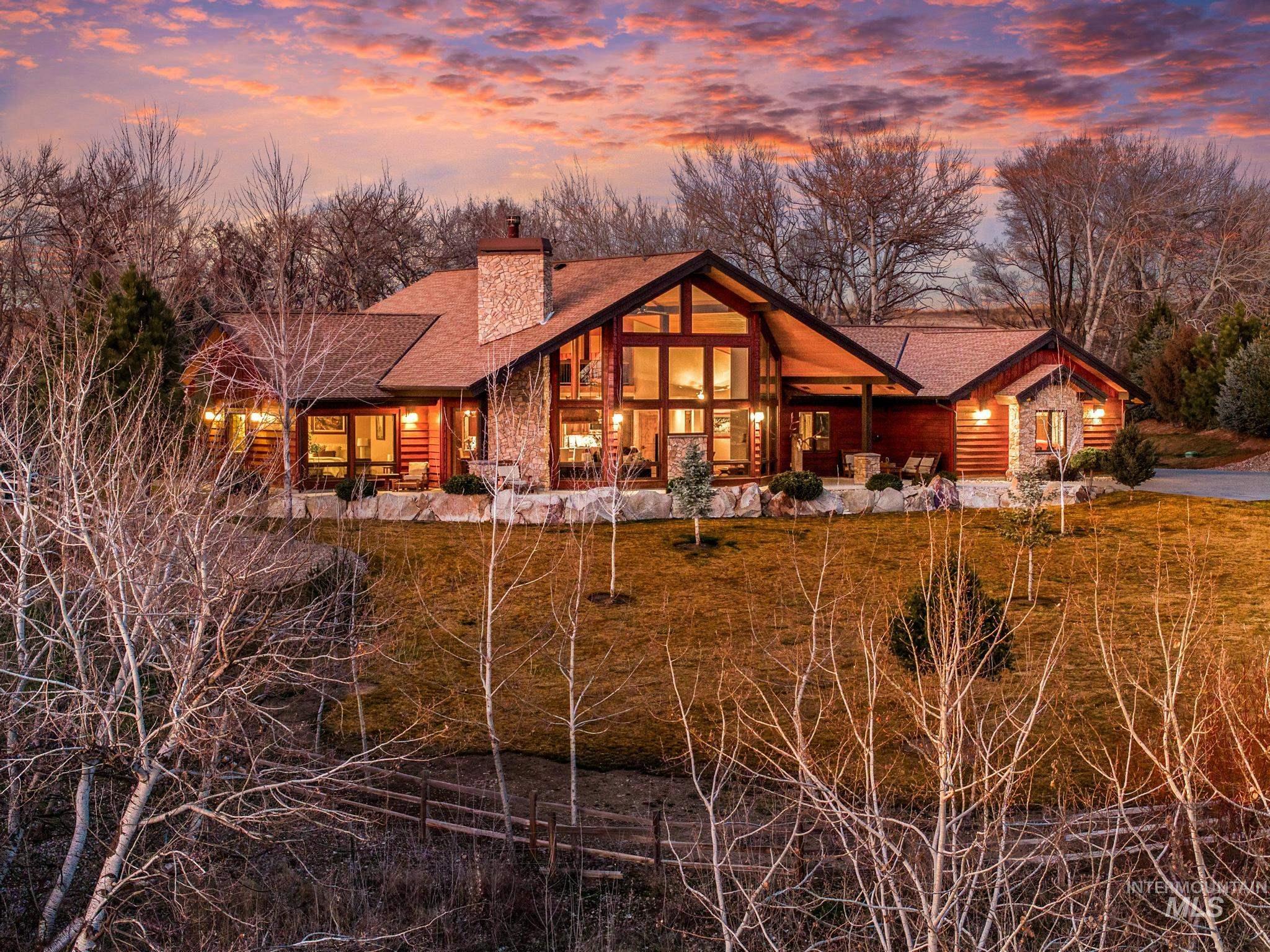Front of home, Acreage