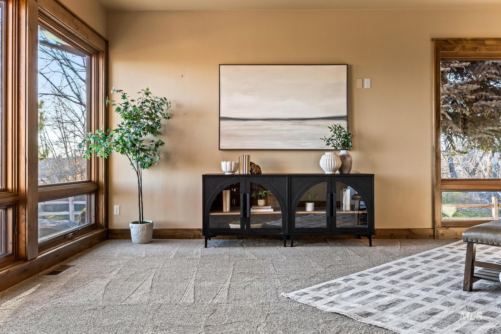 Master Bedrooms with extensive windows