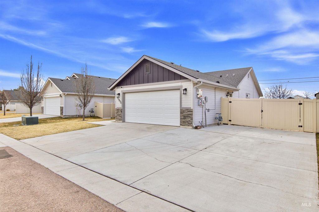 Photo of 11211 W Kite St, Nampa, ID 83651 (MLS # 98977218)