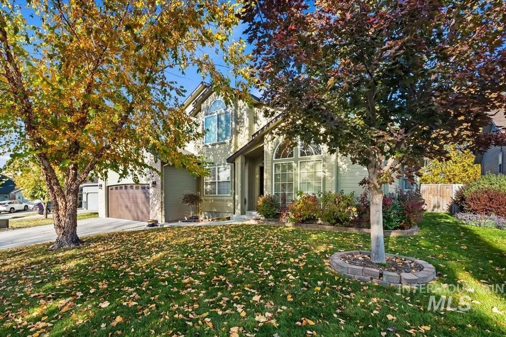 Photo of 6245 S Basalt Trail Place, Boise, ID 83716 (MLS # 99005212)
