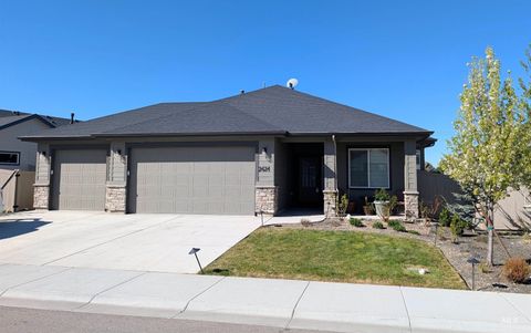 Photo of 2424 W Herron Ridge Ct, Nampa, ID 83686 (MLS # 98981722)