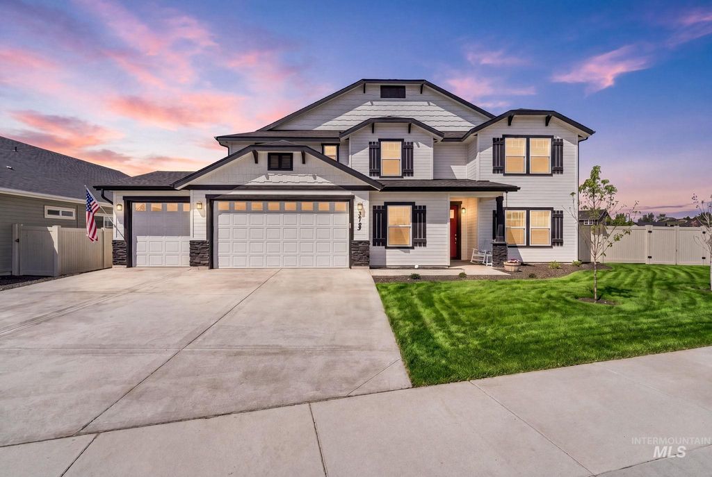 Photo of 3425 N Anselmo Way, Star, ID 83669 (MLS # 98983011)