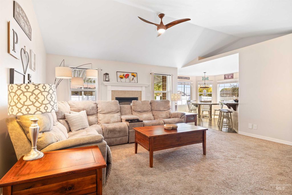 Photo of 2595 Longbow Dr, Twin Falls, ID 83301 (MLS # 98984005)