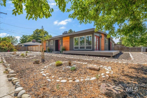 Photo of 4301 W Camas St, Boise, ID 83705 (MLS # 99001416)
