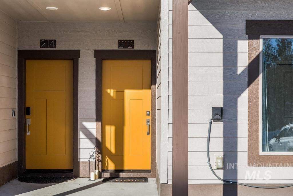 Photo of 212 Broken Pine Ln, McCall, ID 83638 (MLS # 98972510)