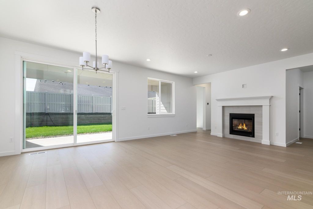 Photo of 2607 N Morehouse Ave, Eagle, ID 83616 (MLS # 98977392)