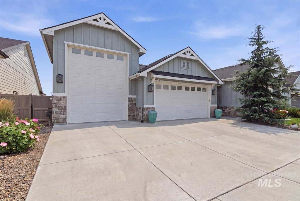 Photo of 5826 S Cubola Way, Meridian, ID 83642 (MLS # 98995876)