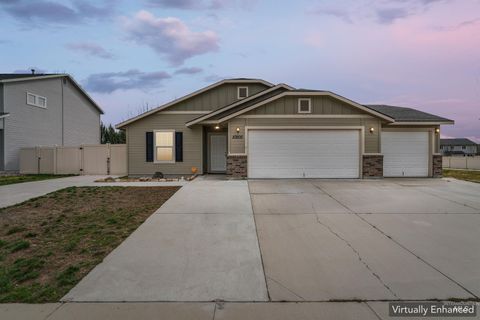 Photo of 10205 W Virginia City St, Star, ID 83669 (MLS # 98978502)