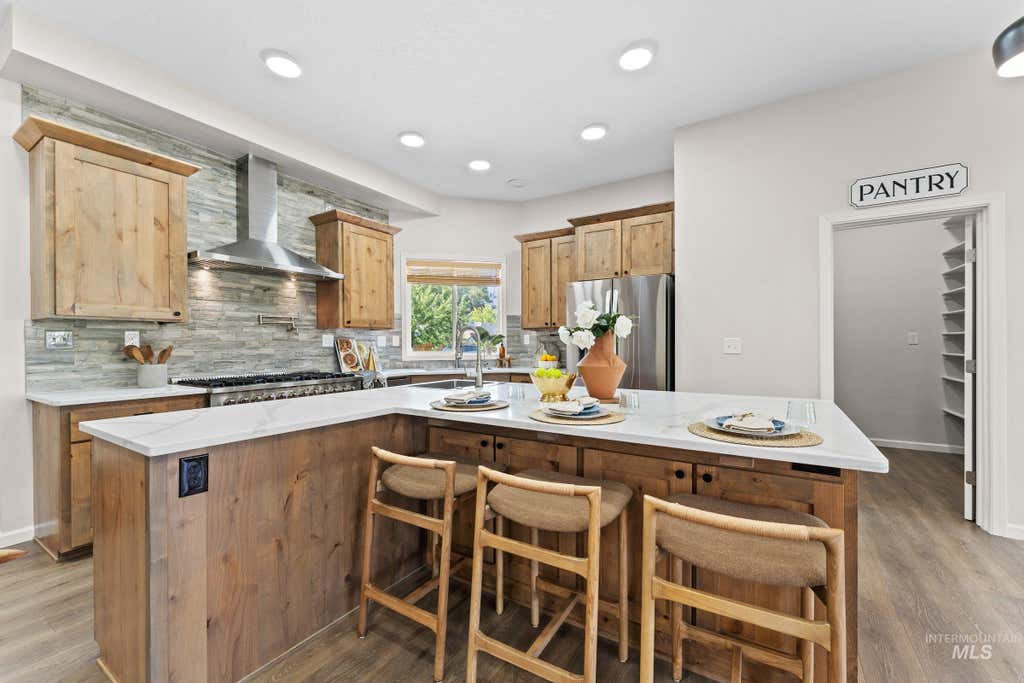 Photo of 8819 W Holbrook Ave, Boise, ID 83704 (MLS # 98996920)