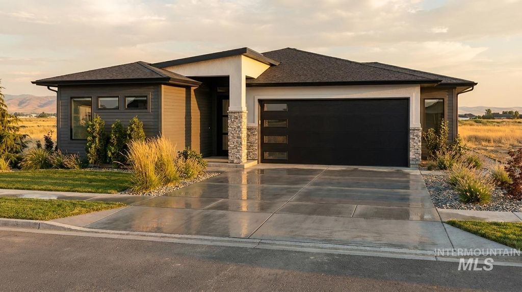 Photo of 10734 W Lahinch Ln, Kuna, ID 83634 (MLS # 98985466)