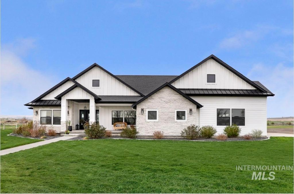 Photo of 3280 Peytons Pl, Twin Falls, ID 83301 (MLS # 98979795)