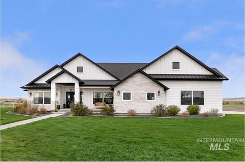 Photo of 3280 Peytons Pl, Twin Falls, ID 83301 (MLS # 98979795)
