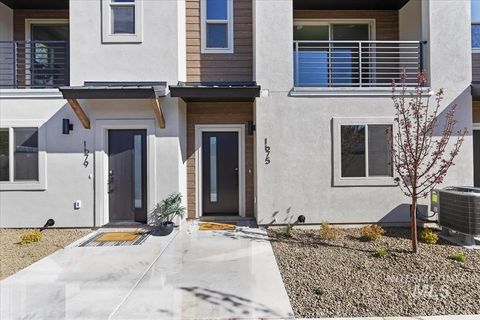 1667 W Burlison Ln. Boise ID 83705
