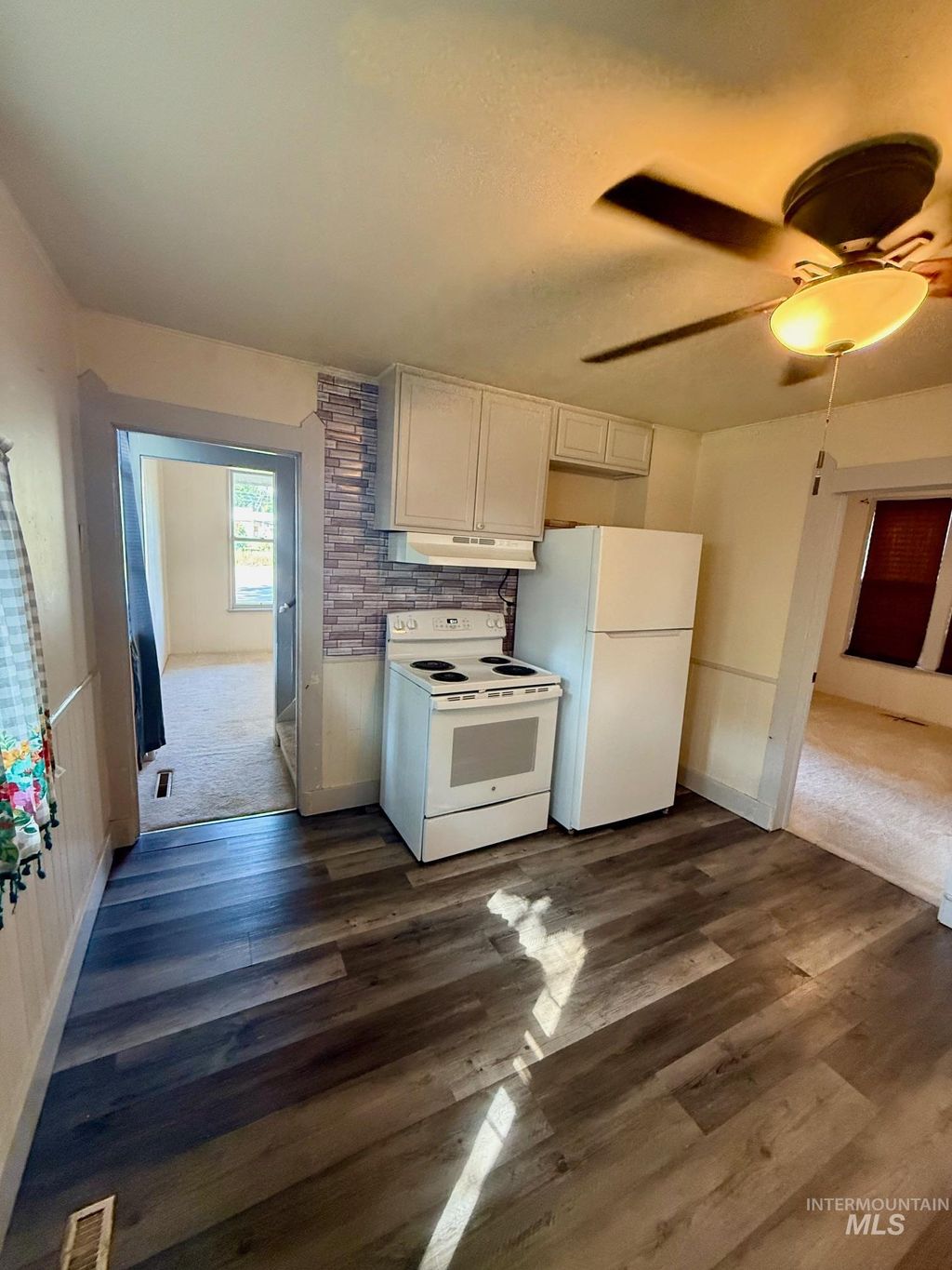 Photo of 617 W Main St, Weiser, ID 83672 (MLS # 98959031)