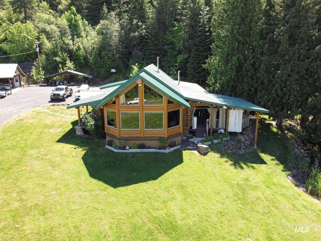 Photo of 112 Three Forks Rd, Kamiah, ID 83536 (MLS # 98977646)