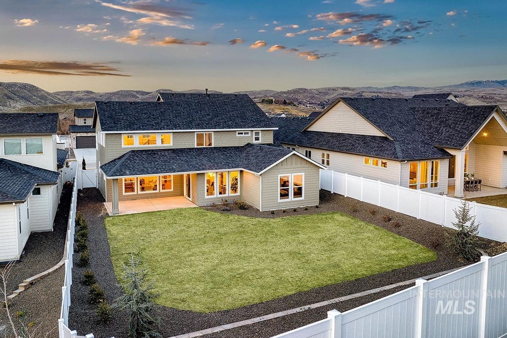 Photo of 9295 W Sooty Grouse Ct, Boise, ID 83714 (MLS # 98991171)