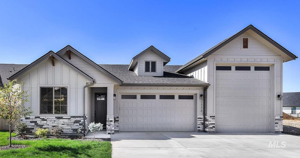 Photo of 9701 W Snow Wolf Ln, Star, ID 83669 (MLS # 98970750)