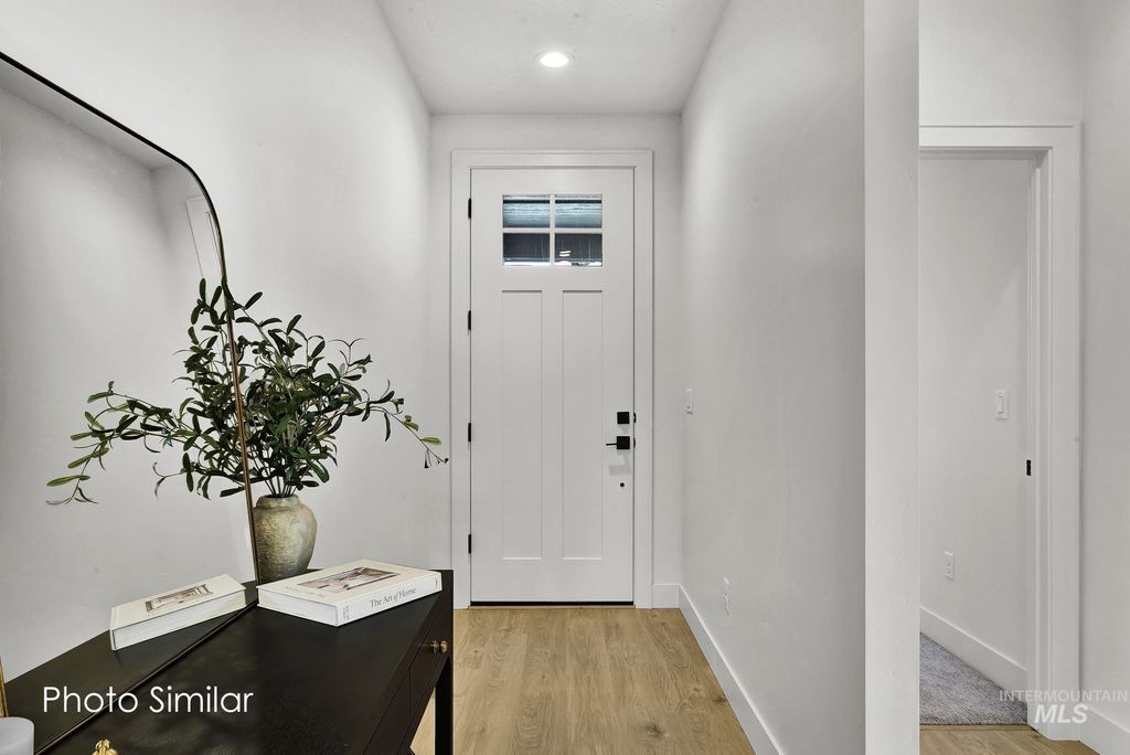 Photo of 9701 W Snow Wolf Ln, Star, ID 83669 (MLS # 98970750)