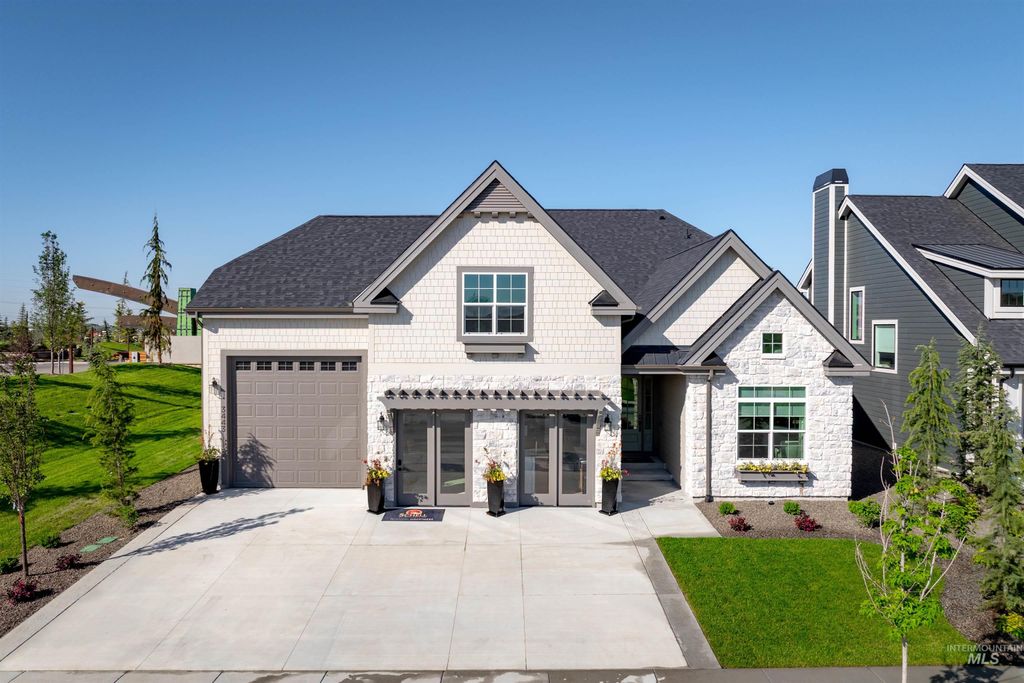Photo of 3443 N Holly Oak Way, Eagle, ID 83616 (MLS # 98963493)