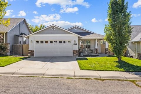 Photo of 11727 W Kings Canyon Street, Boise, ID 83709 (MLS # 98962875)