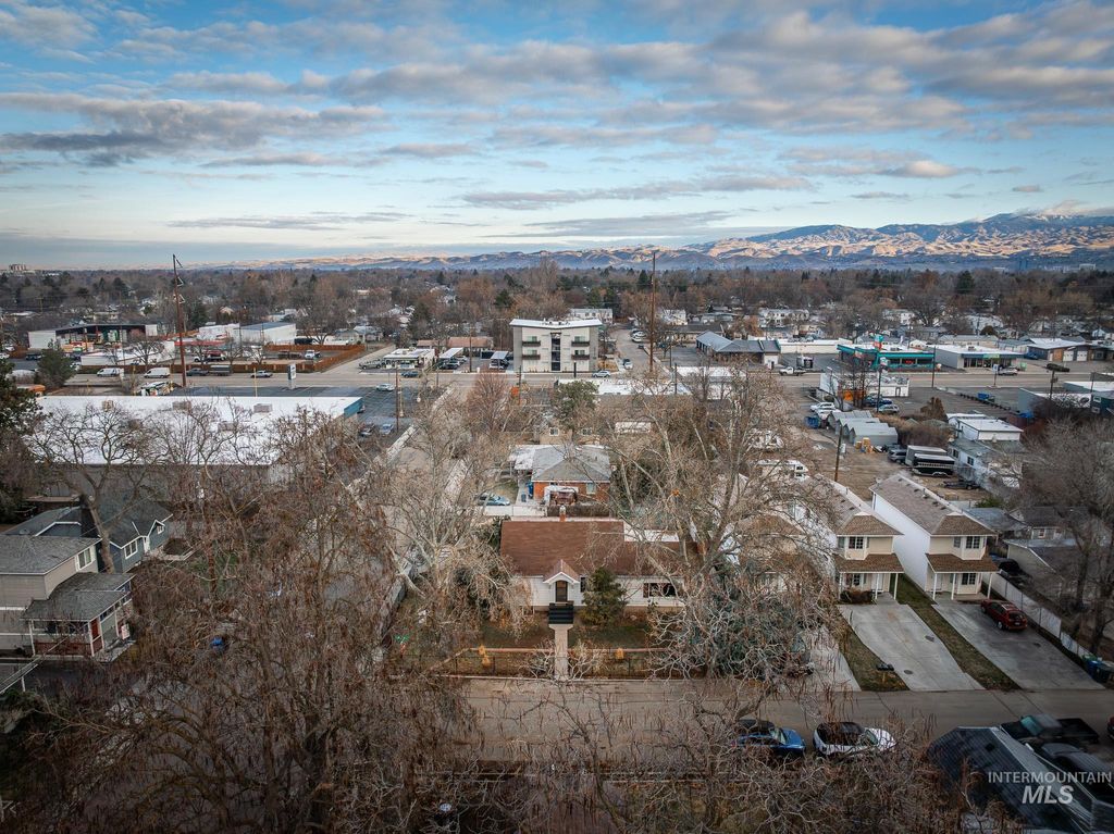 Photo of 3920 W Dorian St, Boise, ID 83705 (MLS # 98974570)