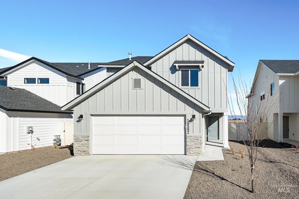 Photo of 19592 Snowyside Way, Caldwell, ID 83605 (MLS # 98974819)