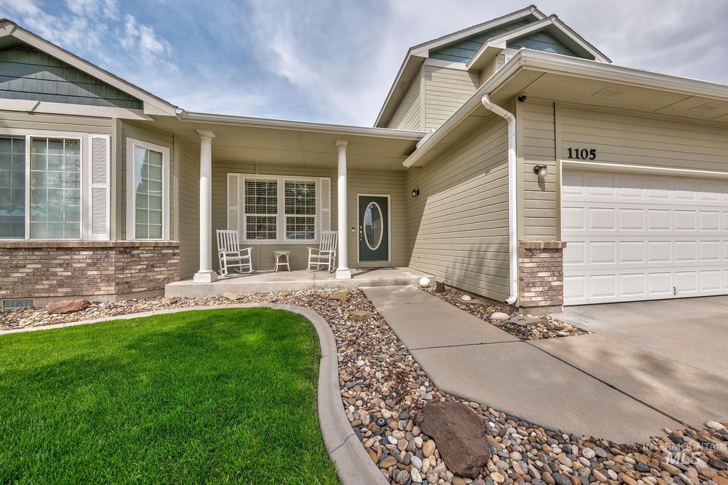 Photo of 1105 Partridge St, Fruitland, ID 83619 (MLS # 98985015)