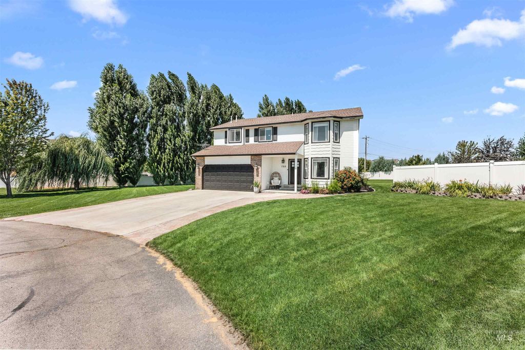 Photo of 728 N Apricot Pl, Nampa, ID 83687 (MLS # 98977310)