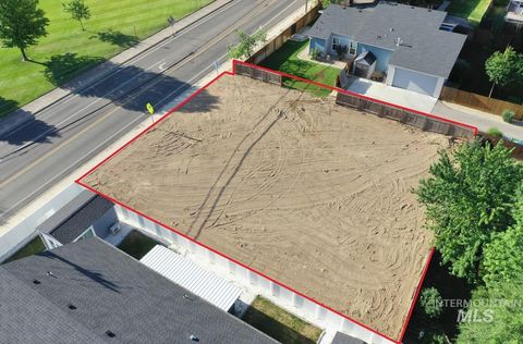 Photo of 4355 N Milwaukee St, Boise, ID 83704 (MLS # 98953872)