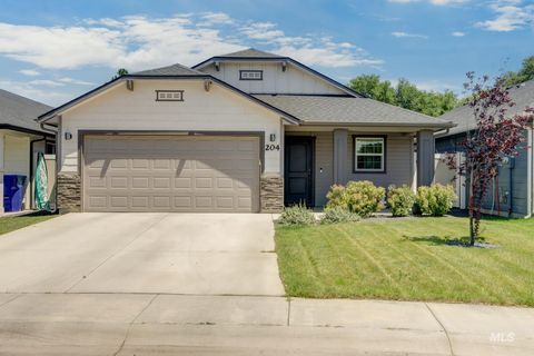 Photo of 204 Crimson Cir E, Fruitland, ID 83619 (MLS # 98977871)