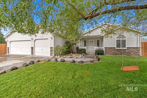 214 NE Cisco Ct Mountain Home ID 83647