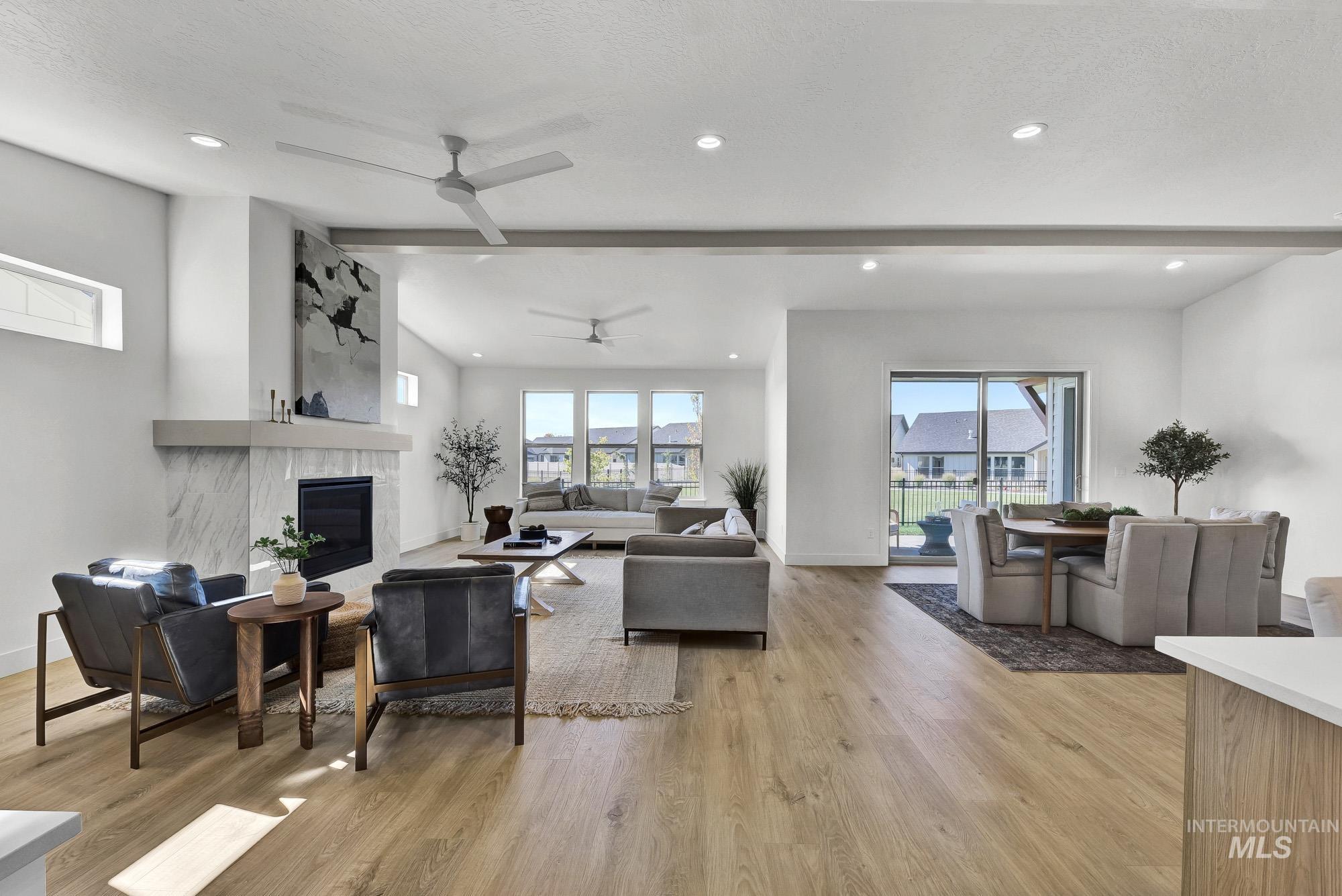 1773 N Green Pine Ln