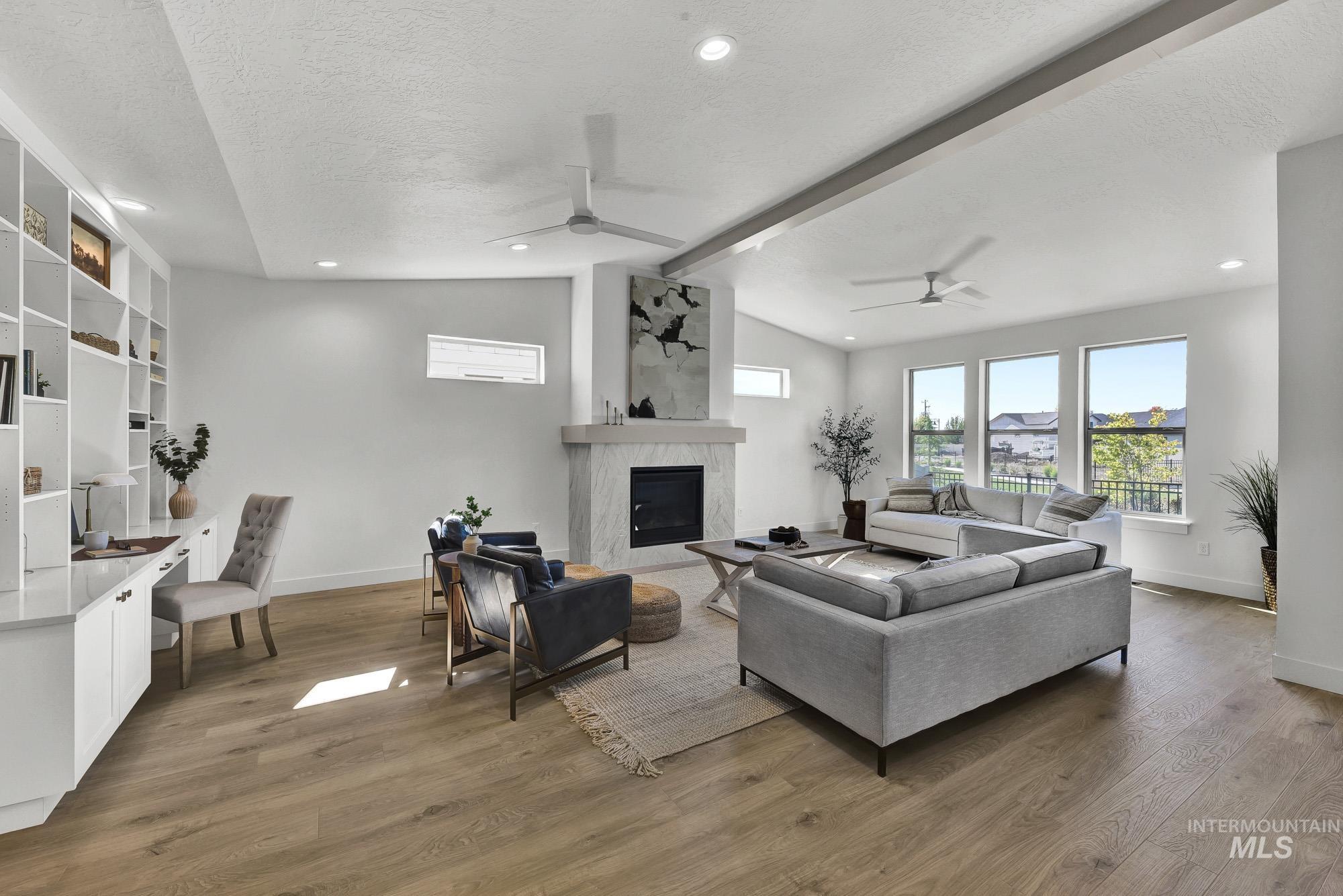 1773 N Green Pine Ln