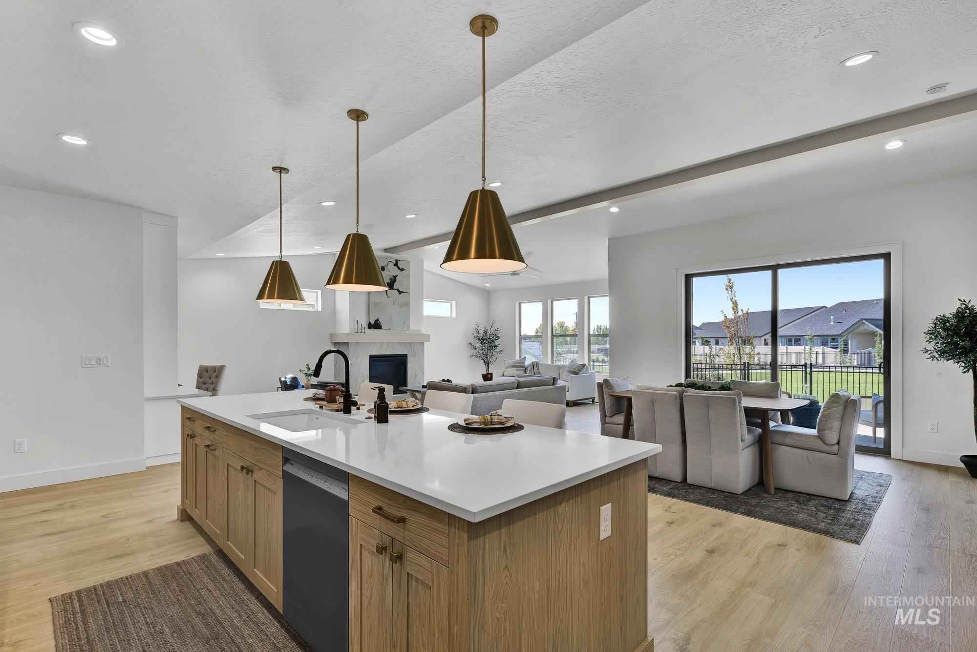 1773 N Green Pine Ln