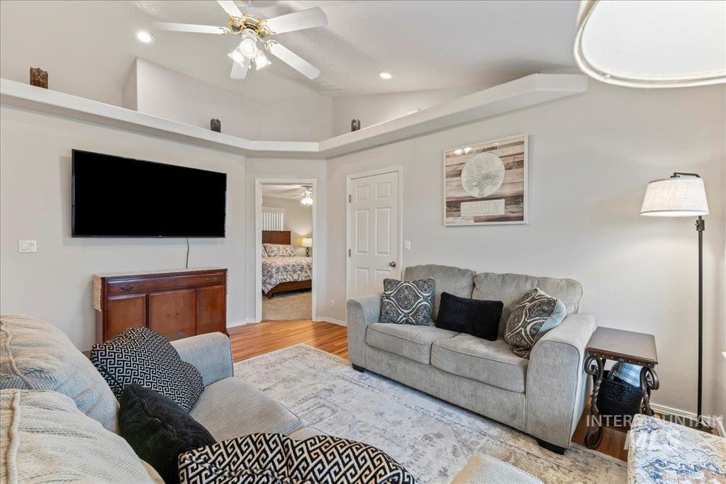 Photo of 12521 W Dalrymple Ct, Boise, ID 83709 (MLS # 98975680)