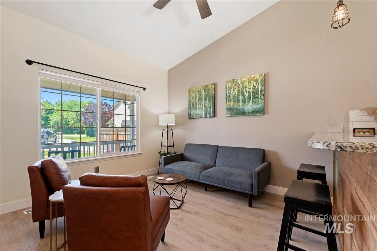 16850 N Gentry