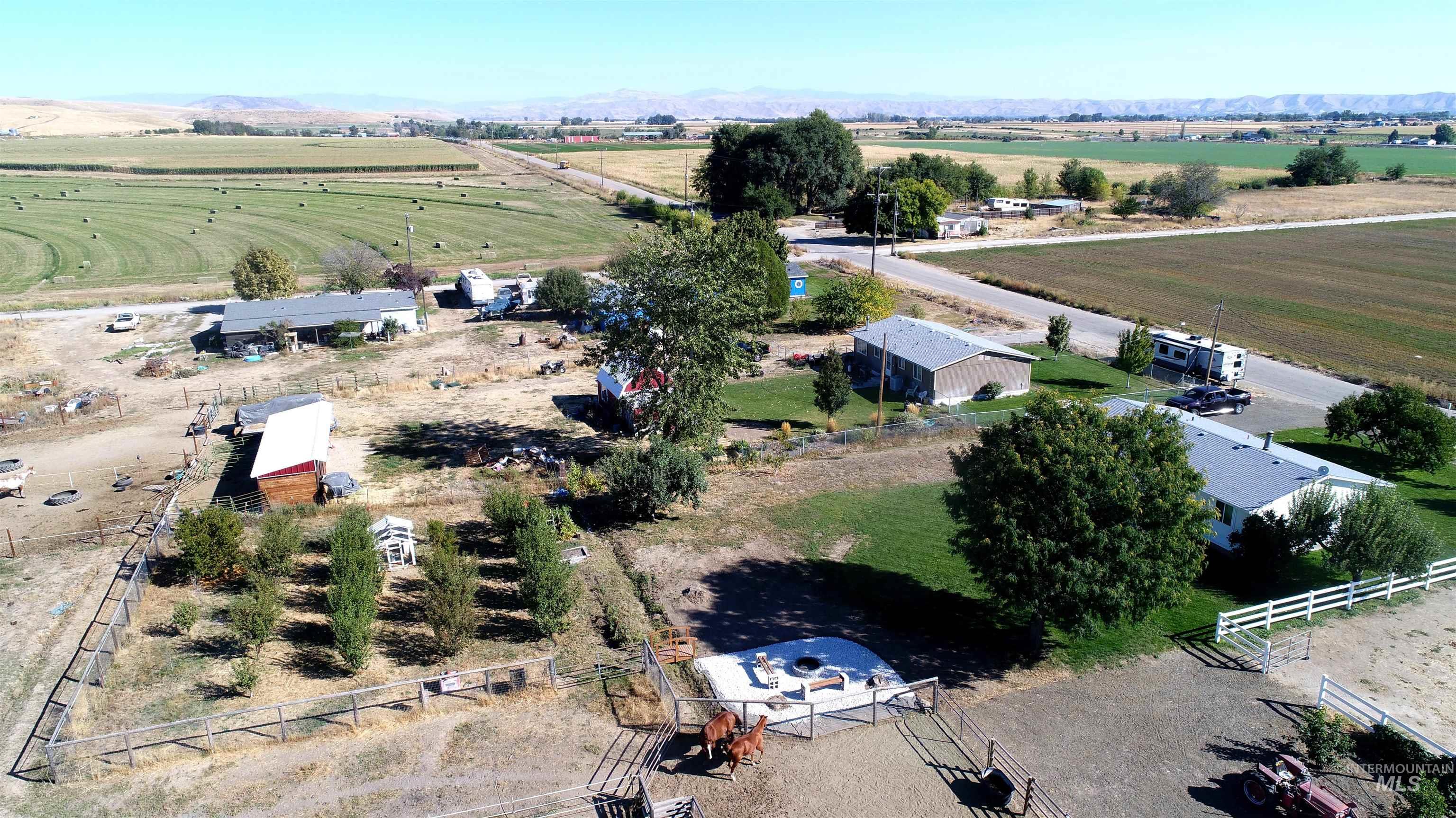 5654 Hillview Rd, Emmett, Idaho image 32