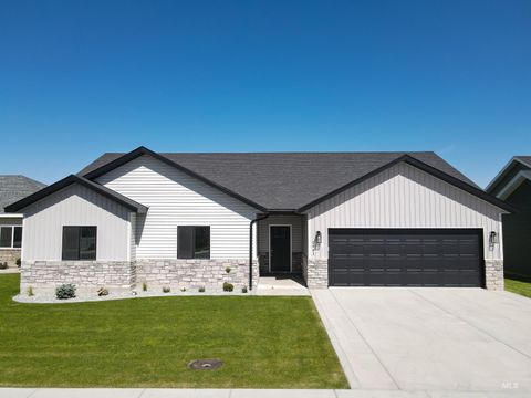 Photo of 2441 Dorchester Ave, Burley, ID 83318 (MLS # 98904625)