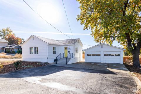 2422 Syringa Ln Caldwell ID 83605