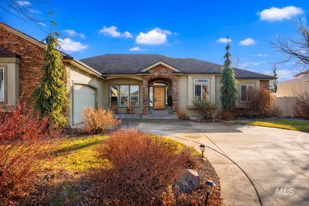 Photo of 2021 W Sagwon Dr, Kuna, ID 83634 (MLS # 98982160)