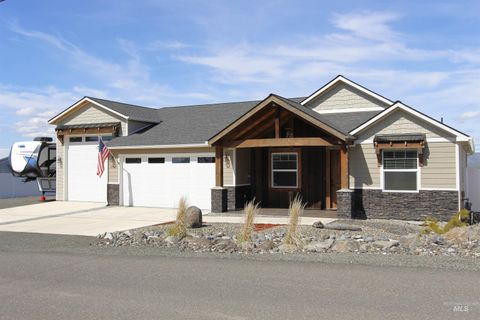 2013 Cedar Ave Lewiston ID 83501