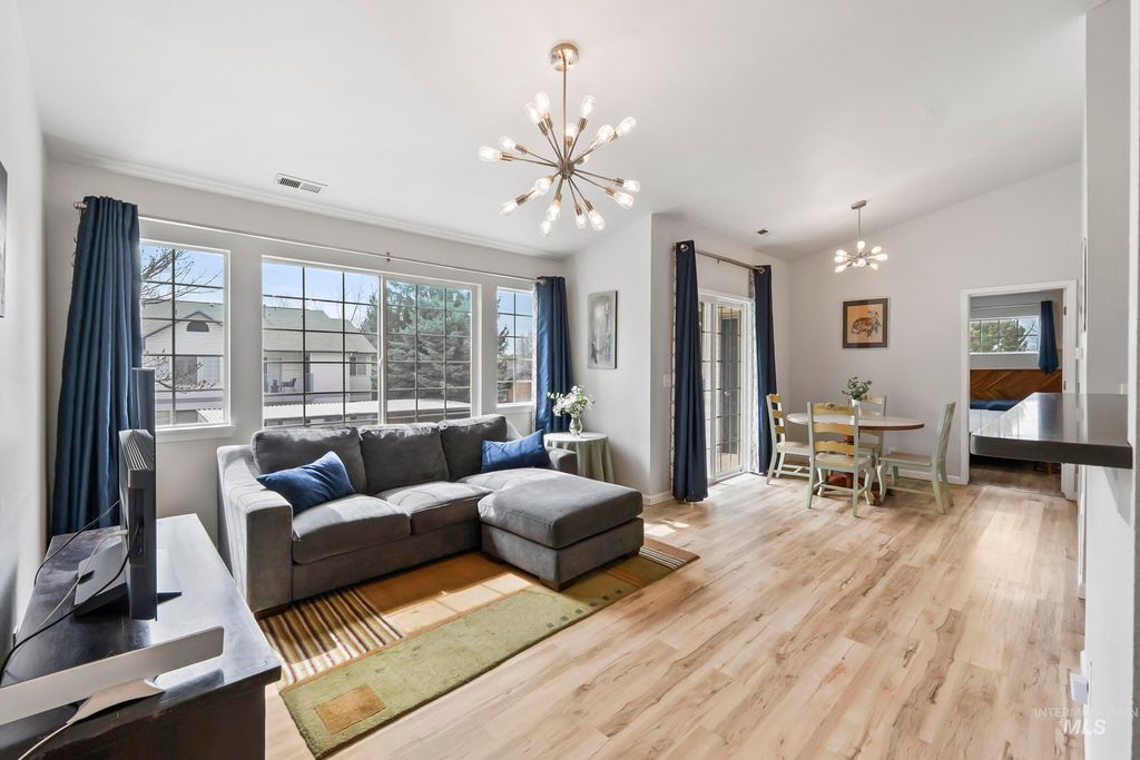 Photo of 2261 S Challenger Lane #201, Boise, ID 83705 (MLS # 98979452)