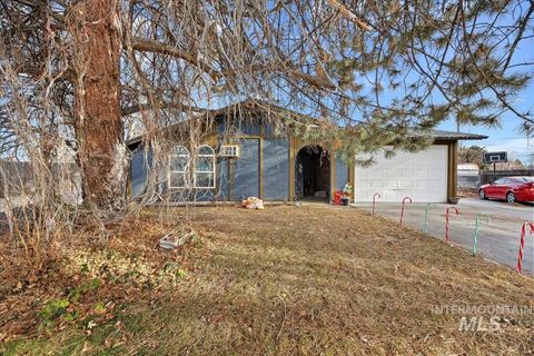 Photo of 1964 Alta Drive, Twin Falls, ID 83301 (MLS # 98968673)