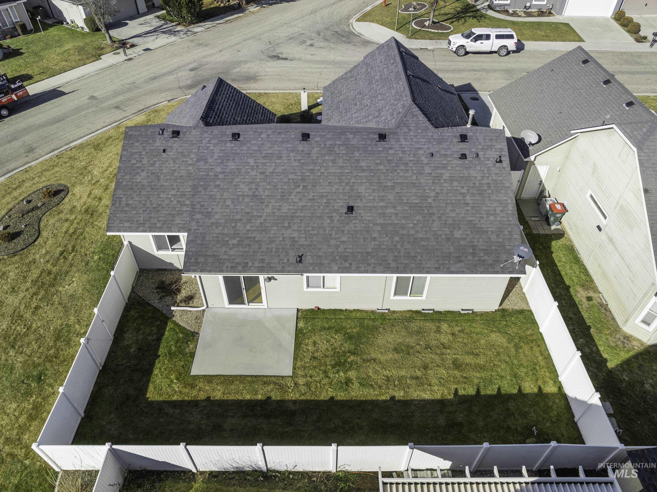 Meridian, Idaho 83646, United States, 3 Bedrooms Bedrooms, ,2 BathroomsBathrooms,Residential,Pending,58172