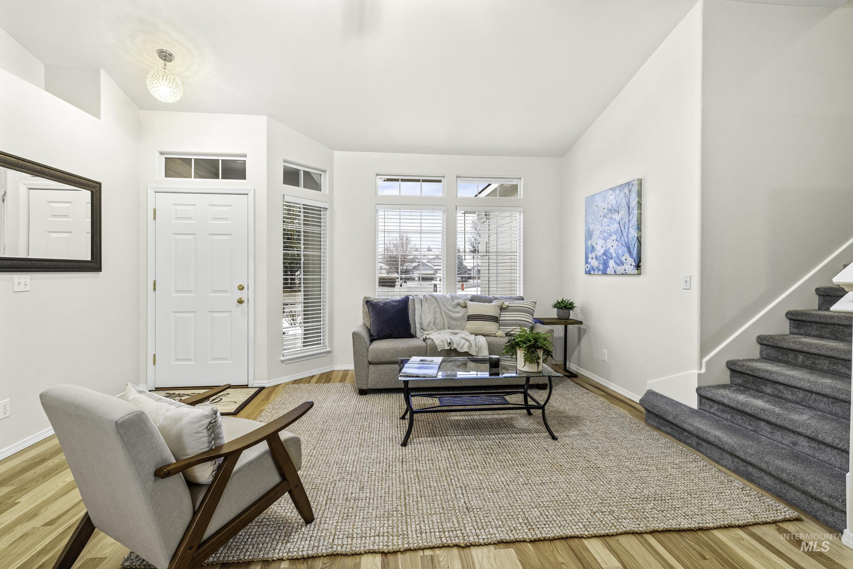 Meridian, Idaho 83646, United States, 3 Bedrooms Bedrooms, ,2 BathroomsBathrooms,Residential,Pending,58172