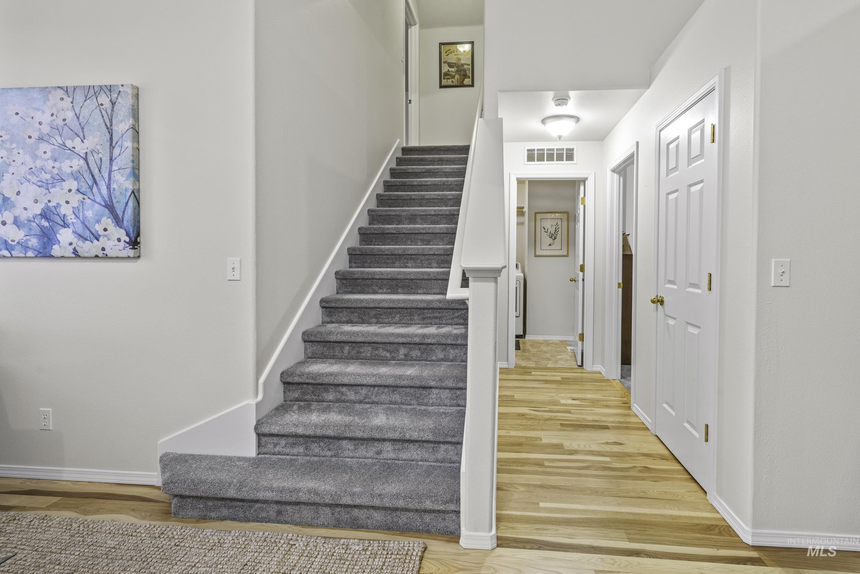 Meridian, Idaho 83646, United States, 3 Bedrooms Bedrooms, ,2 BathroomsBathrooms,Residential,Pending,58172