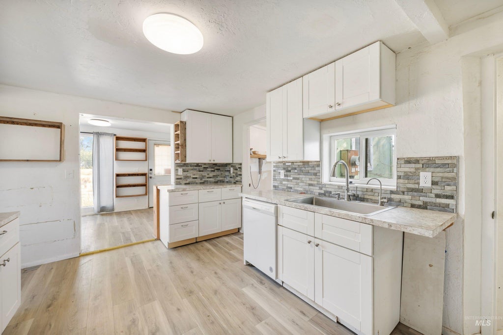 Photo of 1020 Locker Ave, Parma, ID 83660 (MLS # 98998962)